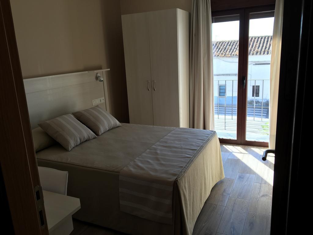 Hostal Los Encinares Villanueva de Cordoba Exterior photo